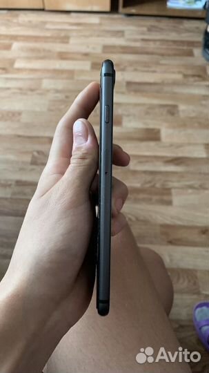 Телефон iPhone 8 plus