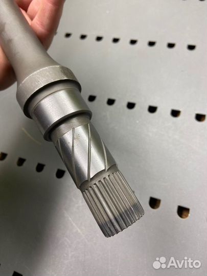 Полуось передний правый Mazda 626 2 GC 2.0 1991