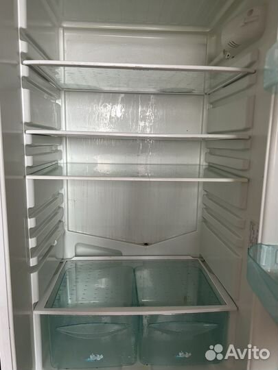 Холодильник stinol