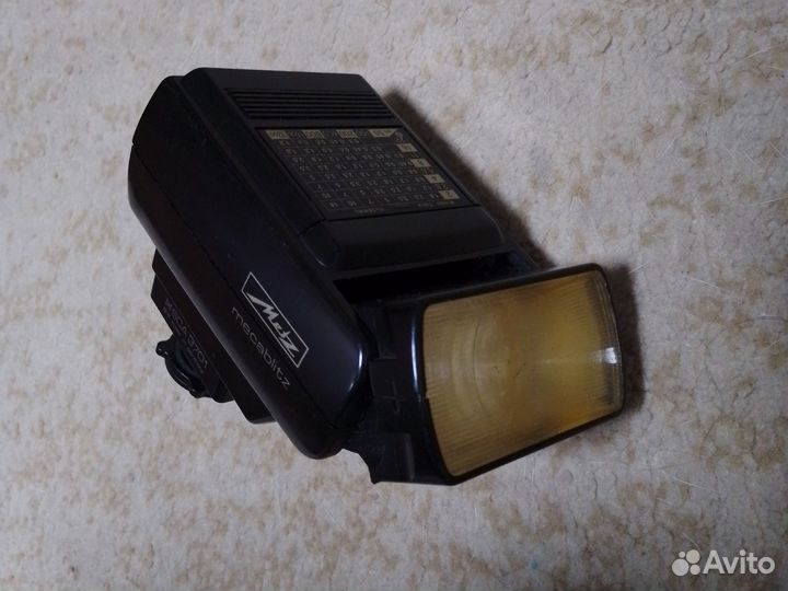 Metz. Вспышка для камеры Pentax