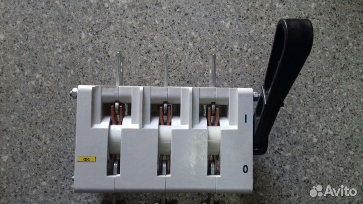 Выключатель-разьединитель