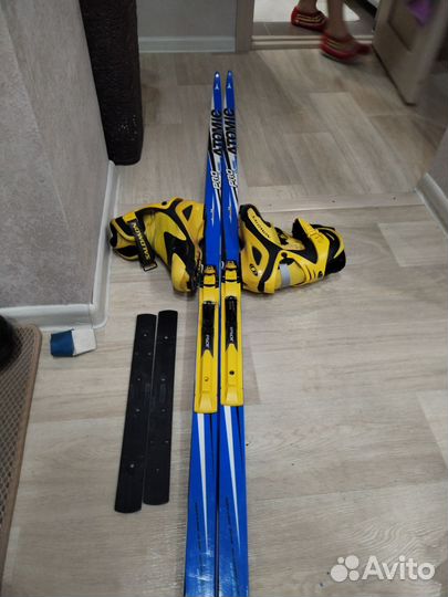 Беговые лыжи