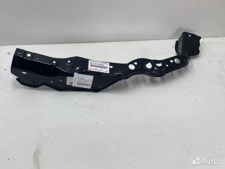 Суппорт фары передний левый Toyota Land Cruiser