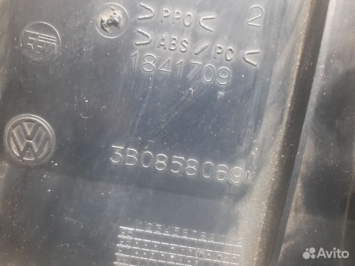 Рамка центральная торпеды passat b5