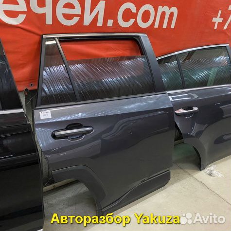 Toyota RAV4 ха50 правая дверь задняя
