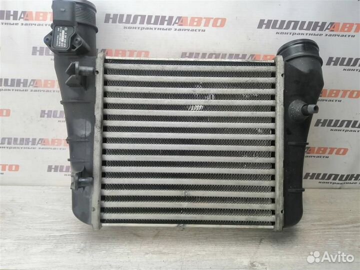 Интеркулер Ауди А4 Б7 2.0