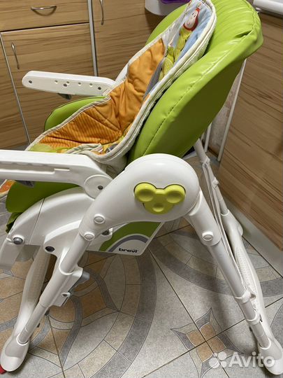 Стульчик для кормления brevi