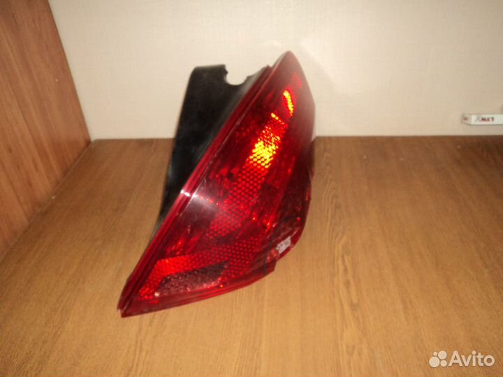 Фонарь задний правый Peugeot 308 I 2007-2015