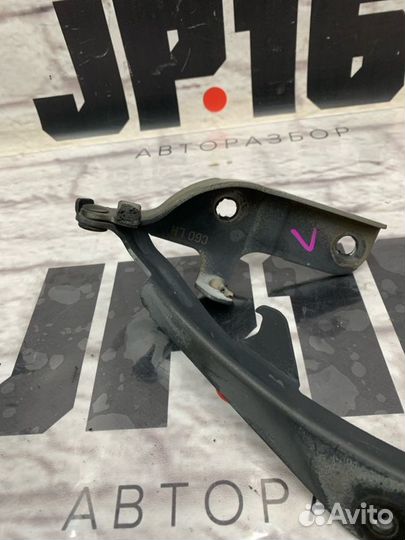 Петля капота передняя левая Nissan Murano Z51
