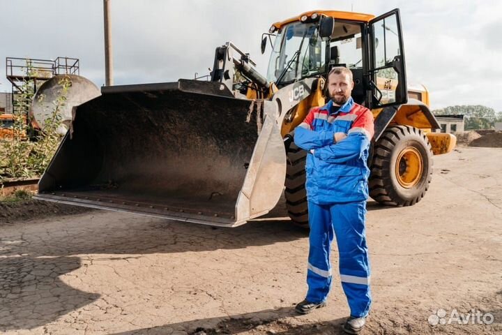 Машинист фронтального погрузчика Вахта