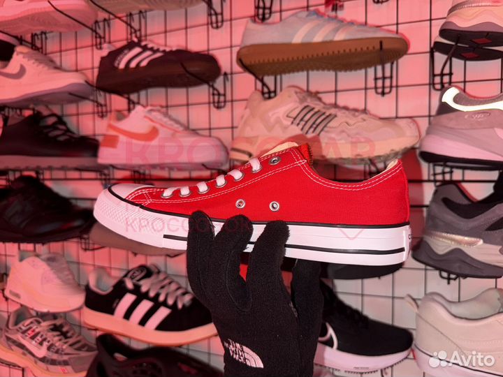 Converse Chuck Taylor All Star red