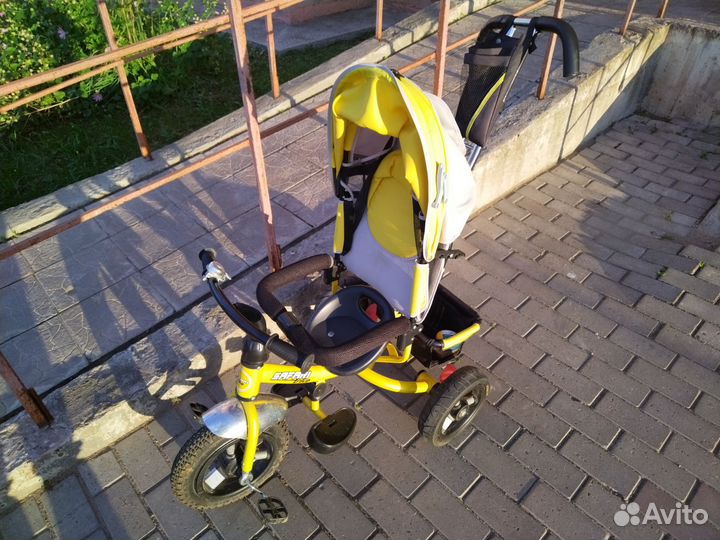 Трехколесный велосипед