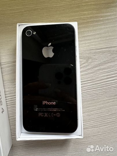 iPhone 4, 8 ГБ