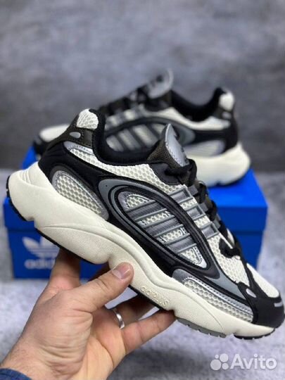 Кроссовки Adidas Ozmillen