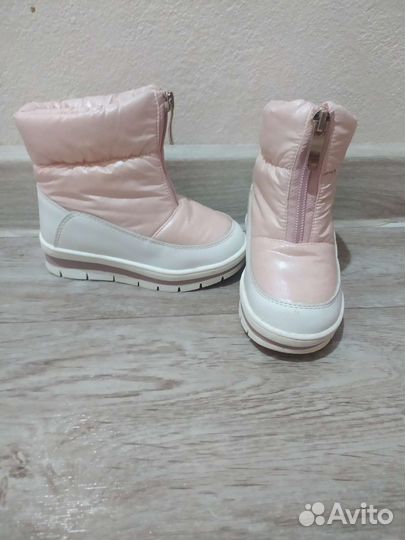 Сапожки для девочки
