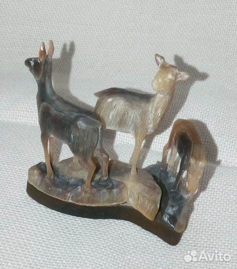 Сувенир миниатюра Три косули. СССР. Кость, резьба