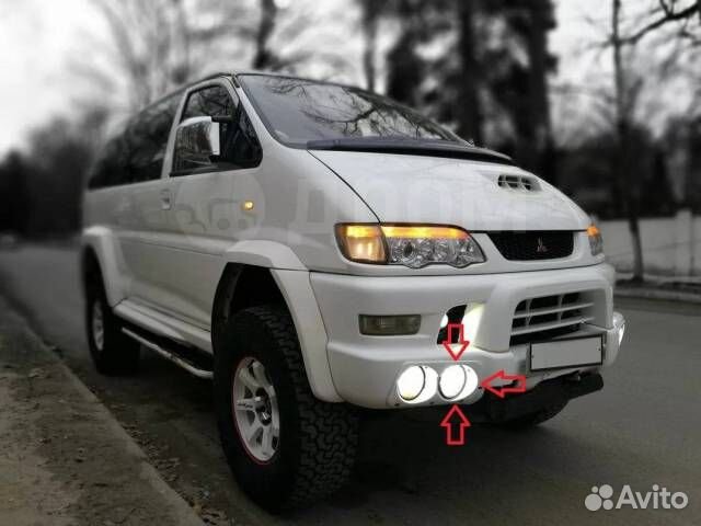 Фара противотуманная Mitsubishi Delica aoki 0858