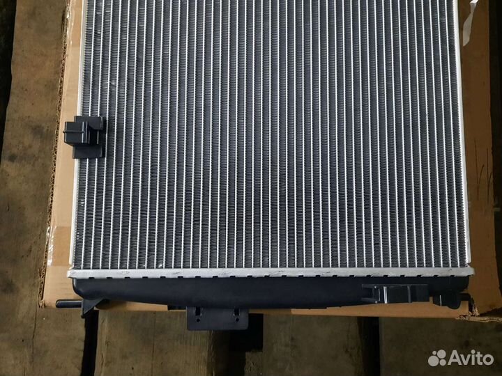 Радиатор охлаждения Nissan Qashqai j10