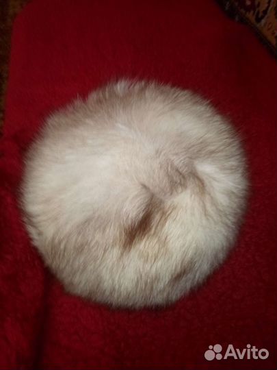 Женская шапка