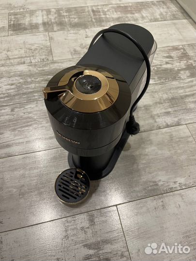 Кофемашина капсульная DeLonghi Nespresso Vertuo