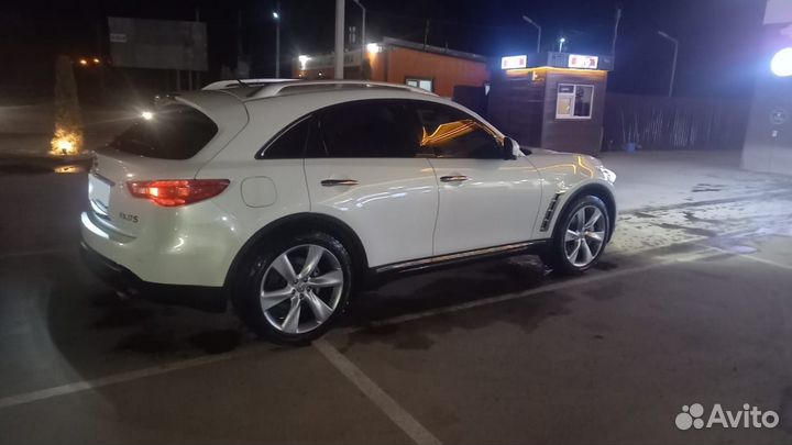 Infiniti FX37 3.7 AT, 2013, 214 000 км