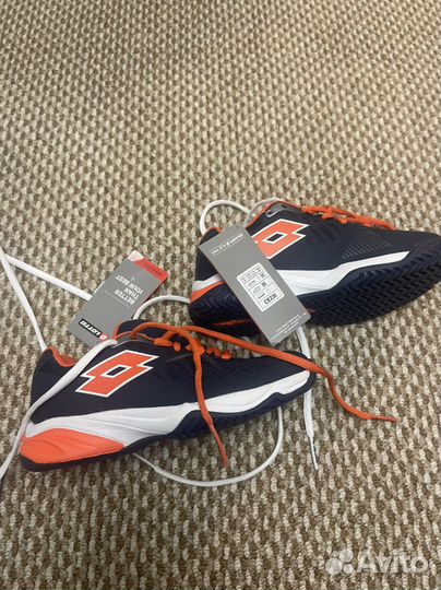 Теннисные кроссовки детские