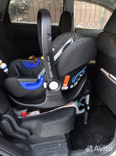 Автокресло детское Britax Roemer Baby-Safe i-Size