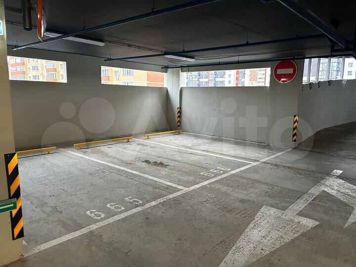 Машиноместо, 13 м²