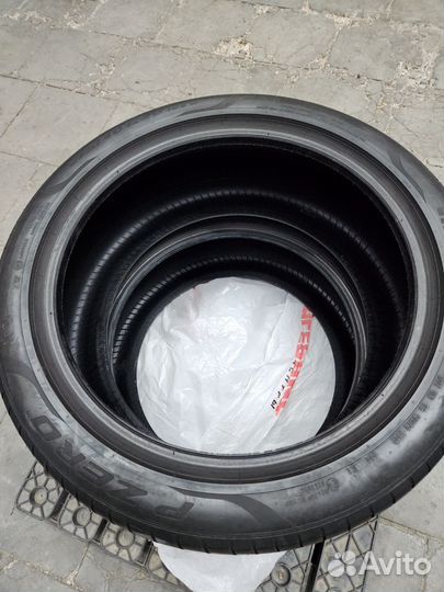 Pirelli P Zero Luxury Saloon 275/40 R20