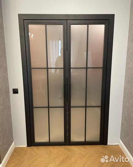 Перегородка из стекла под ключ