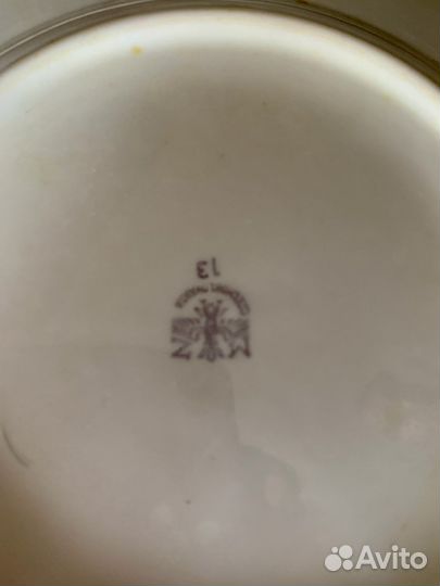 Фарфоровые тарелки