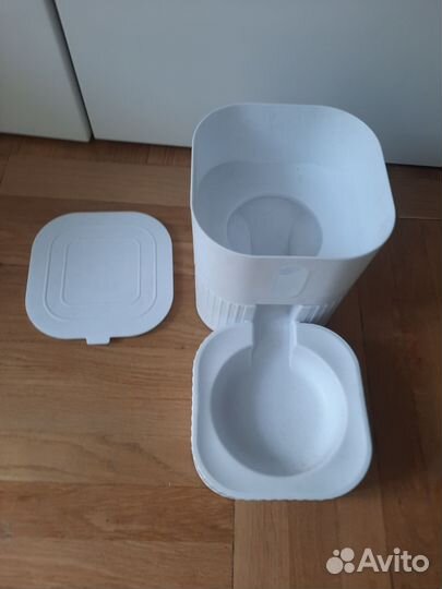 Автокормушка для кошек