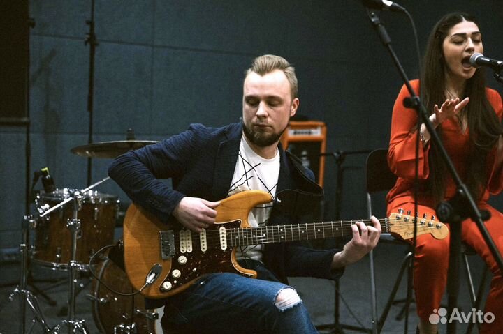 Уроки гитары. Нам доверяют даже звезды