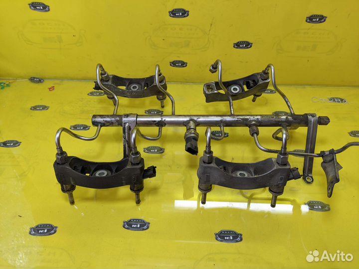 Топливная рампа с форсунками Porsche Cayenne