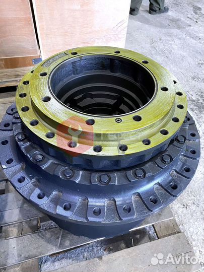 Бортовой редуктор Komatsu PC400-6 208-27-00151