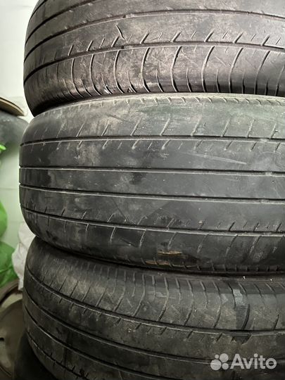 Yokohama dB Decibel E70 215/60 R16 95V