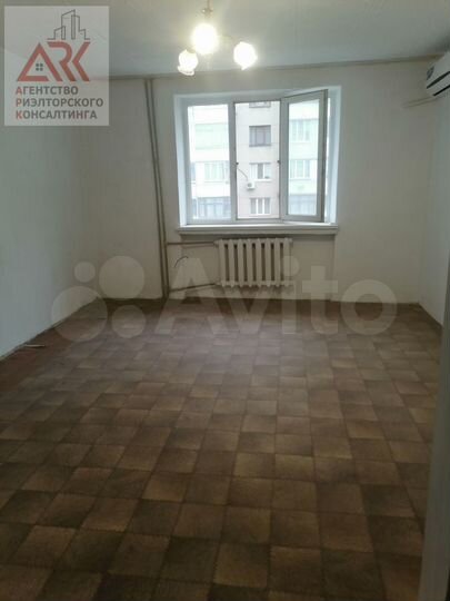 2-к. квартира, 55 м², 4/9 эт.