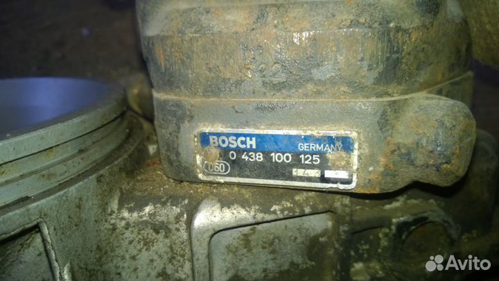 Дозатор распределитель топлива 0438100125
