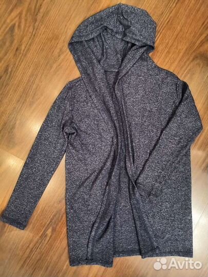 Продам пакет вещей на девочку 140