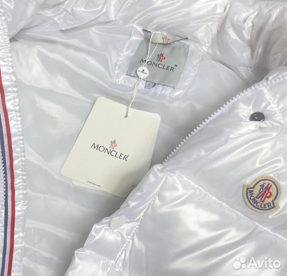 Жилетка moncler белая