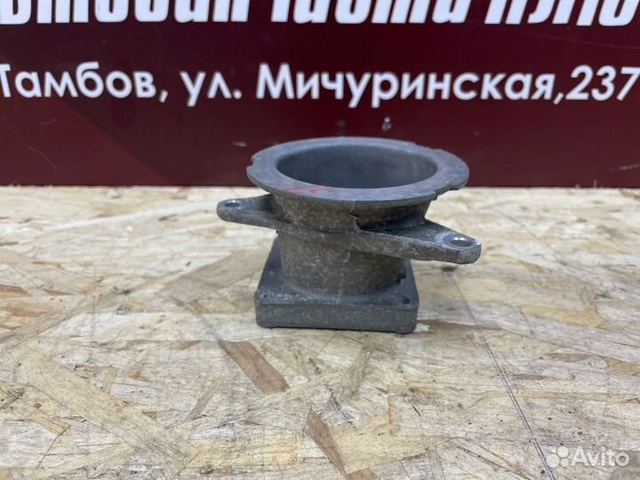 Флянец дроссельной заслонки Renault Logan