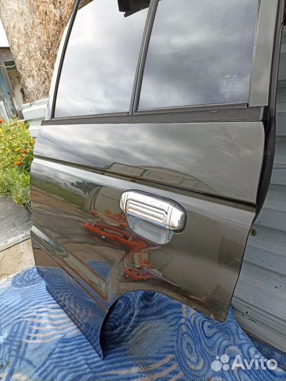 Продам дверь заднюю левую от Митсубиси Паджеро 2
