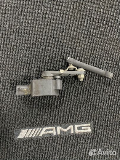Датчик положения кузова Mercedes Benz оригинал