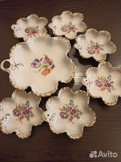 Розетки, икорницы