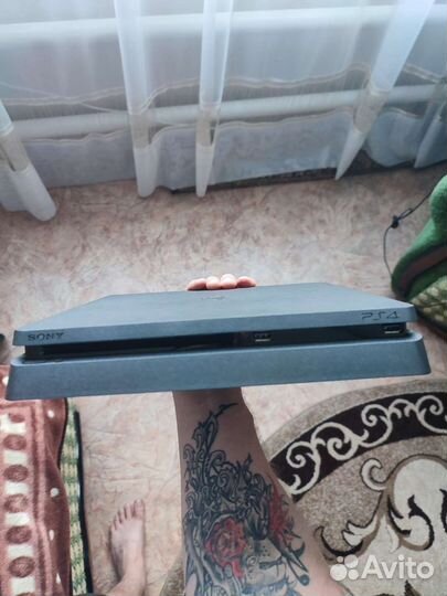 Sony PS4 slim 1tb