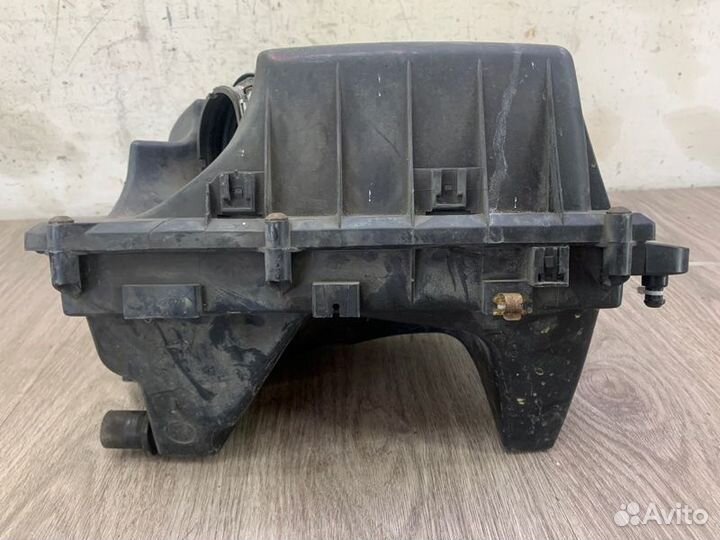 Корпус воздушного фильтра Opel Vectra C Z22XE