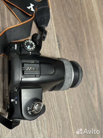 Зеркальный фотоаппарат