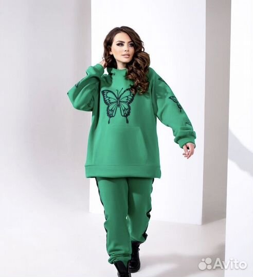 Спортивный костюм женский новый