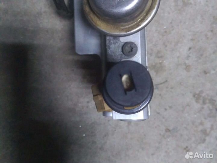 Форсунка Вольво S80