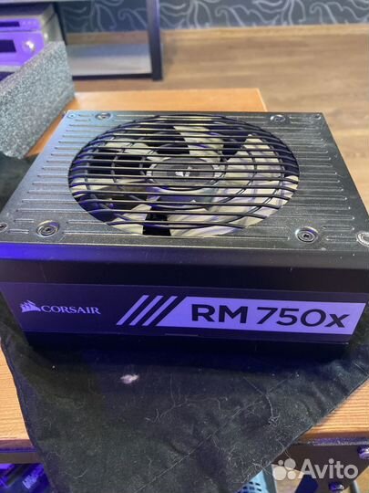 Блок питания Corsair RM 750x gold RM1000x gold